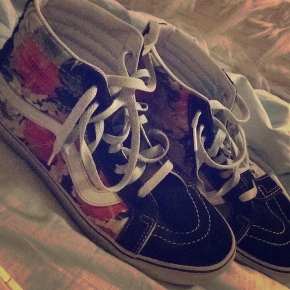 vans high tops with roses